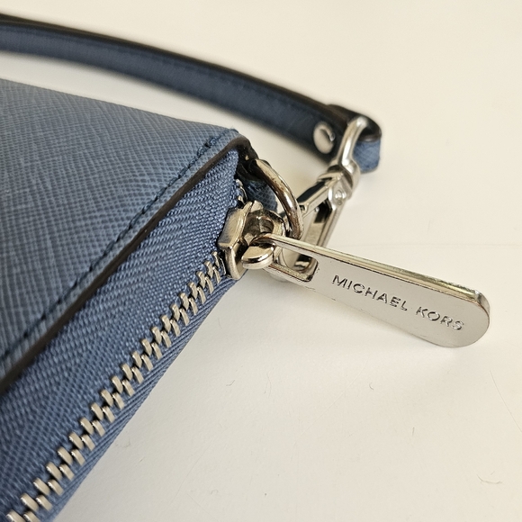 Michael Kors Saffiano Leather Continental Wallet - Picture 7 of 13